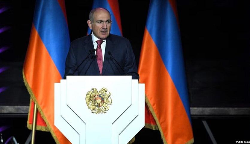 Paşinyan yeni konstitusiyanın qəbulundan 