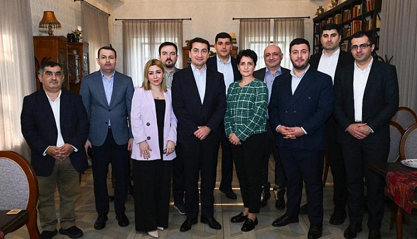 Erməni nümayəndələr Bakıda Hikmət Hacıyevlə görüşdülər - 