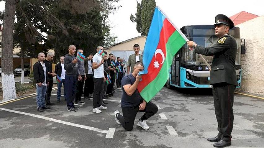 Bu şəxslərə əsgərlikdən möhlət verilir - 