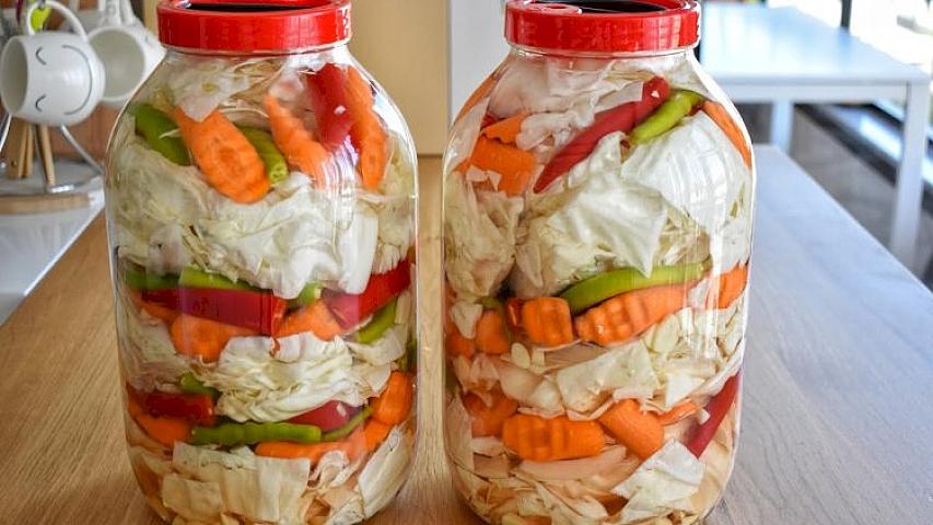 Kələm turşusunun 6 inanılmaz faydası - 