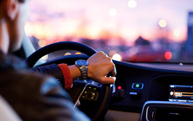 Arvadını işə apararkən maşınla 2 qadını vurmuşdu - 