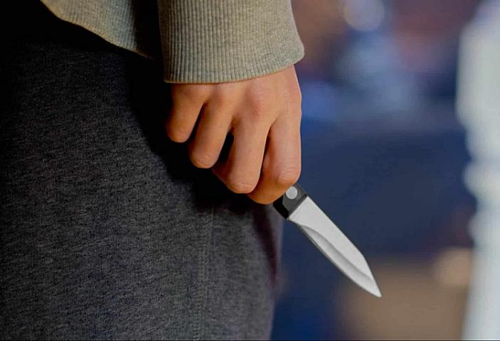 27 yaşlı gənc toyda bıçaqlandı