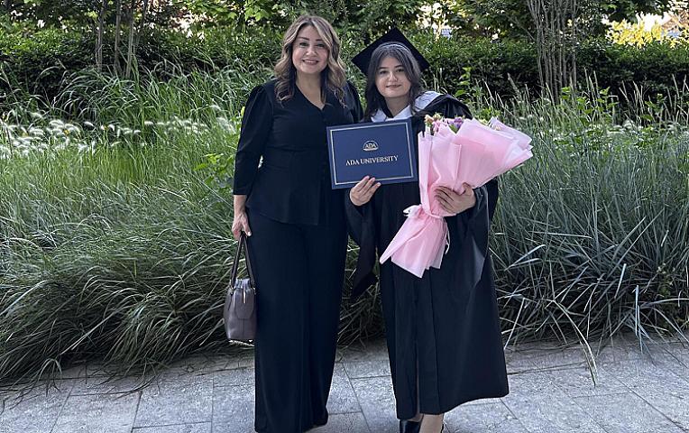 Həkimlər Könül Vəlibəylinin qızını