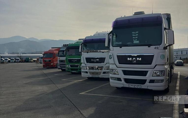 Gürcüstan 20 gündür Azərbaycan “TIR”larını gömrükdən 
