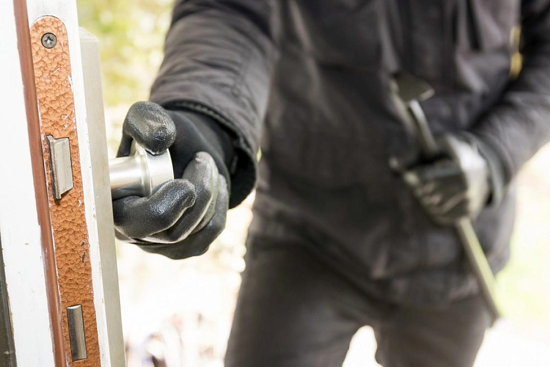 Azyaşlı qızı ilə oğurluğa gedən şəxsə hökm oxunub