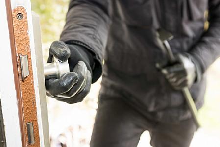 Azyaşlı qızı ilə oğurluğa gedən şəxsə hökm oxunub