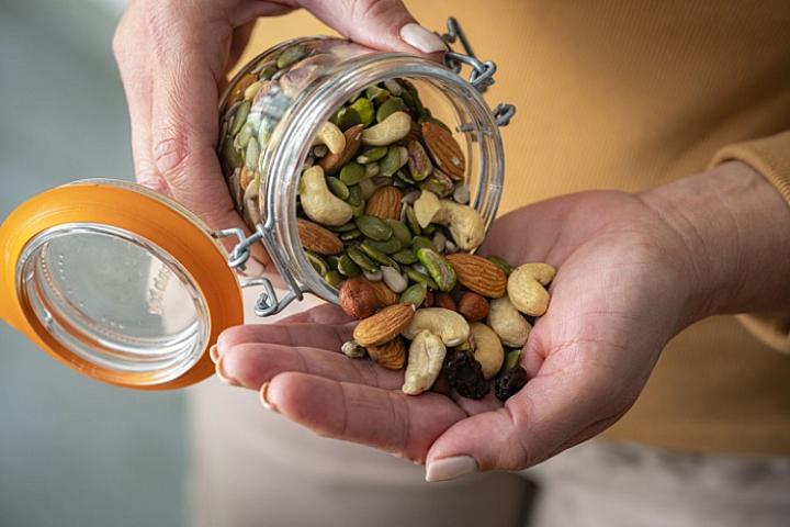 Çərəzləri həddindən artıq yemək