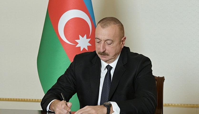 Prezident bu şəxslərə ali xüsusi rütbə verdi - 