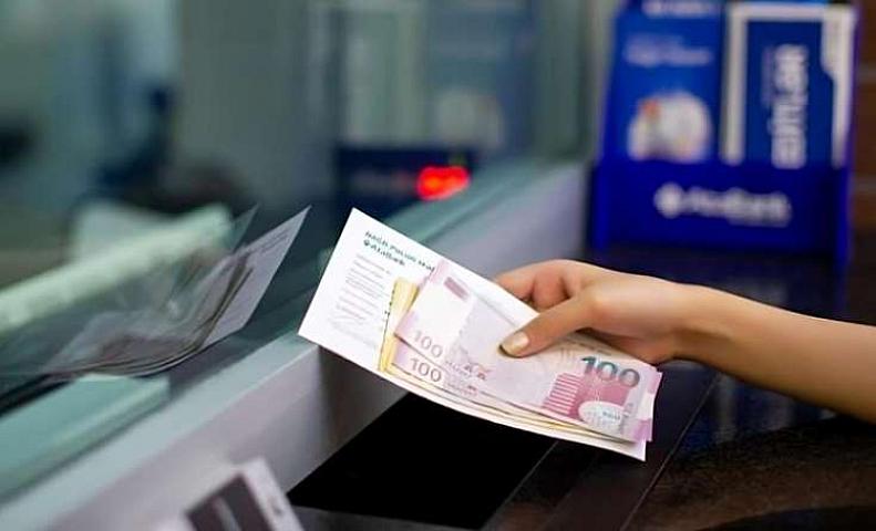 10 ayda problemli kreditlər nə qədər artıb? -