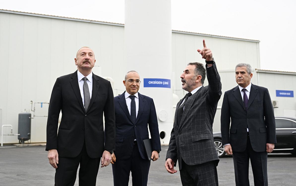 Prezident açılışda - 