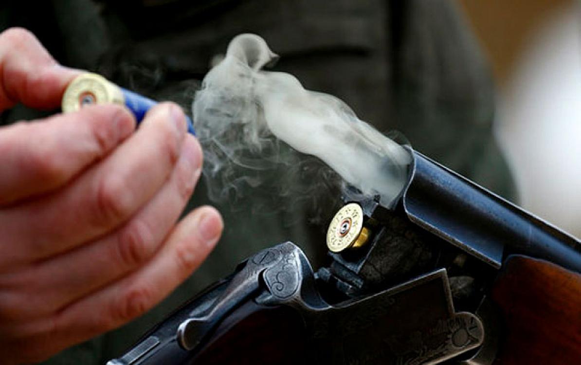 Uzaqlaşdırma qərarı bitən kimi ər arvadını 