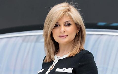 "Düşünürsünüz ki, omba yekəldib, dodaq şişirdəndə kişi bəyənəcək?"