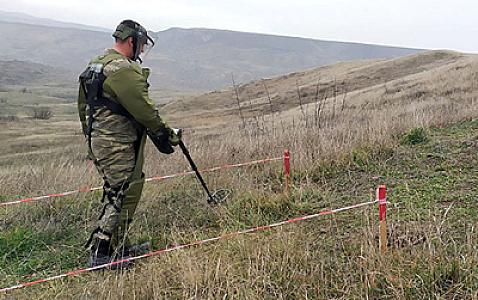 Baş nazirdən minatəmizləyənlərlə bağlı