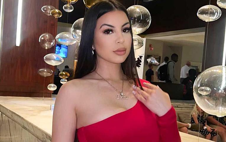 ABŞ-də tanınmış bloqer maşınında güllələnib 