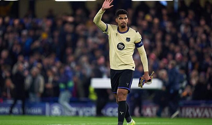 Məşhur futbolçu depressiyaya düşüb: 