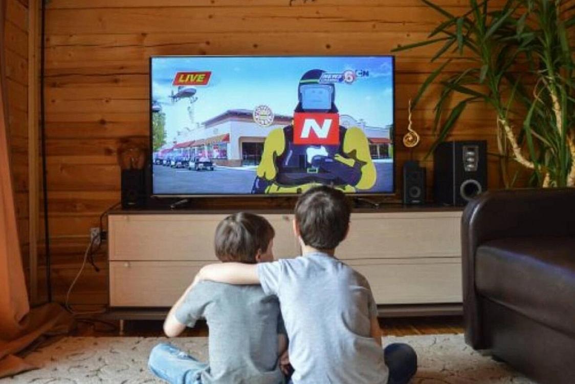 Telefon və televizorun uşaqlara 