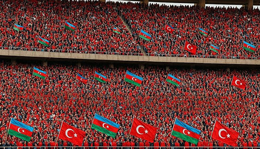 "Traktor" Təbrizi ayağa qaldırdı: “Türk dilində mədrəsə olmalıdır – hər kəsə!” - 