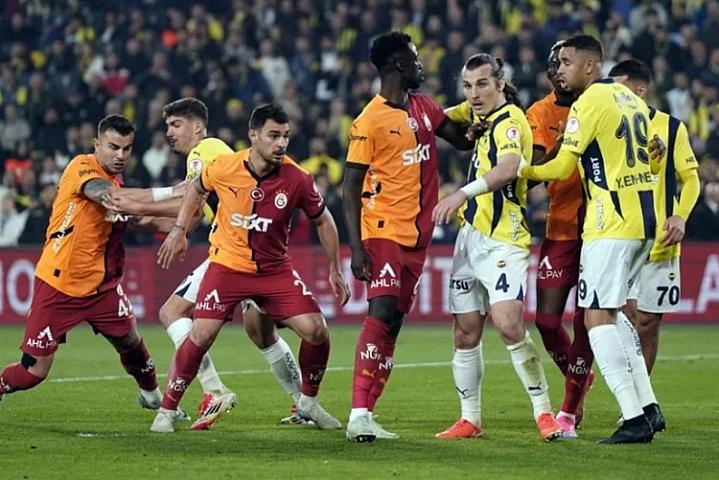 "Fənərbağça" və "Qalatasaray" Superliqada 137-ci dəfə 