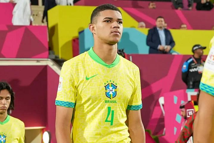 "Çelsi" və "Mançester Yunayted" Braziliya yığmasının üzvünü