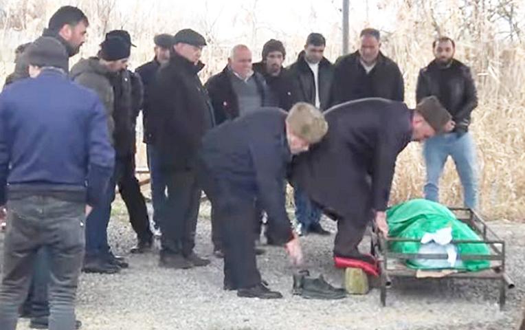 “Oğlum hələ uşaq idi, meyiti yox etməli idik...” - 