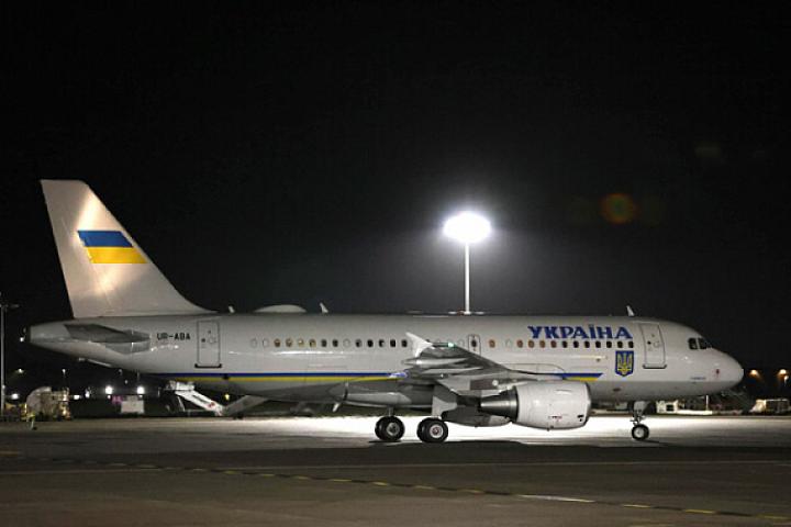 Naməlum dronlar Zelenskinin təyyarəsini təqib edibmiş 