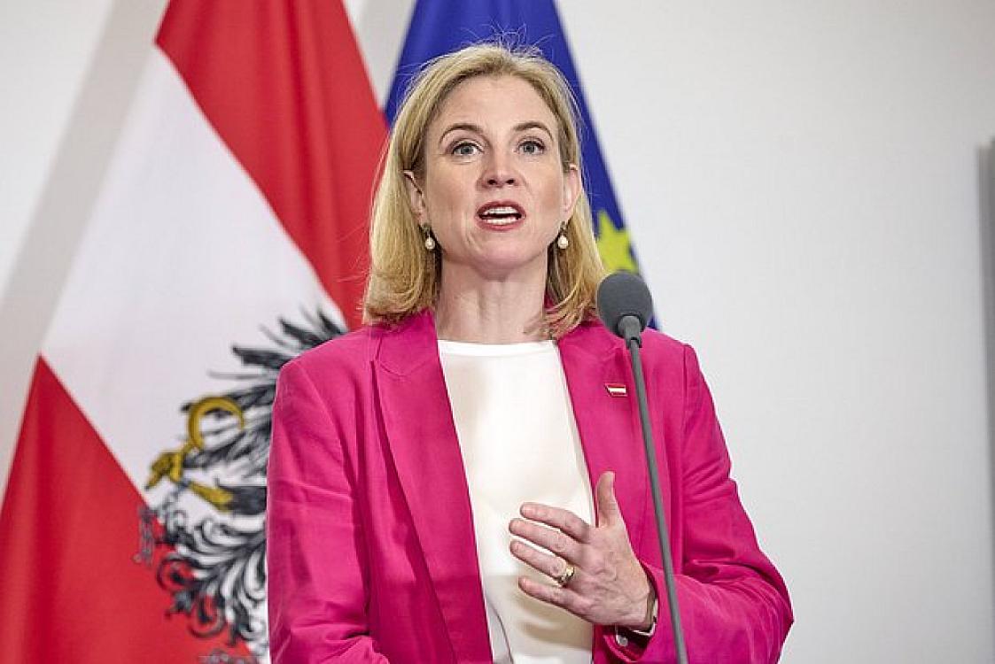 “Ukraynanın bütövlüyü təmin edilməlidir”