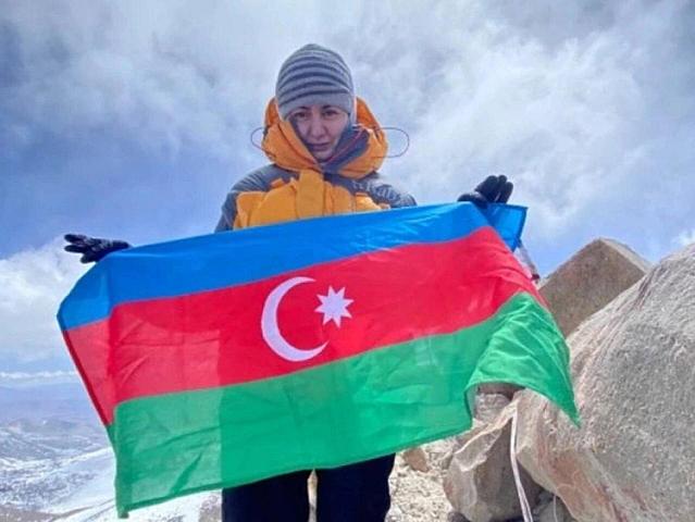 Elmira Aslanova Antarktidanın 