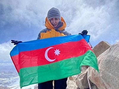 Elmira Aslanova Antarktidanın 