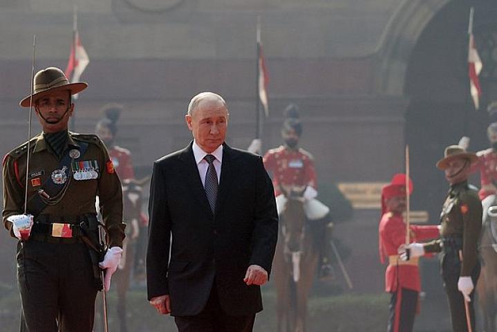 Çin Putinin səfərini