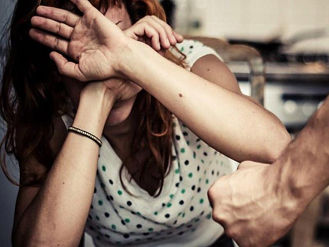 MMA döyüşçüsü həyat yoldaşını döyüb bu hala saldı - 