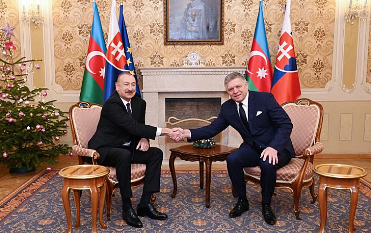 Əliyev Fitso ilə təkbətək görüşdü - 