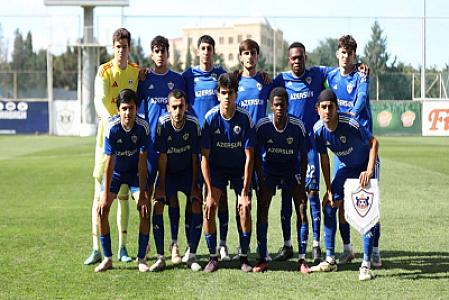 “Qarabağ“ "Ayaks"a 