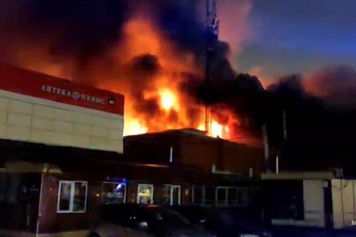 Rusiyada bazarda güclü YANĞIN: partlayış səsləri eşidildi - 