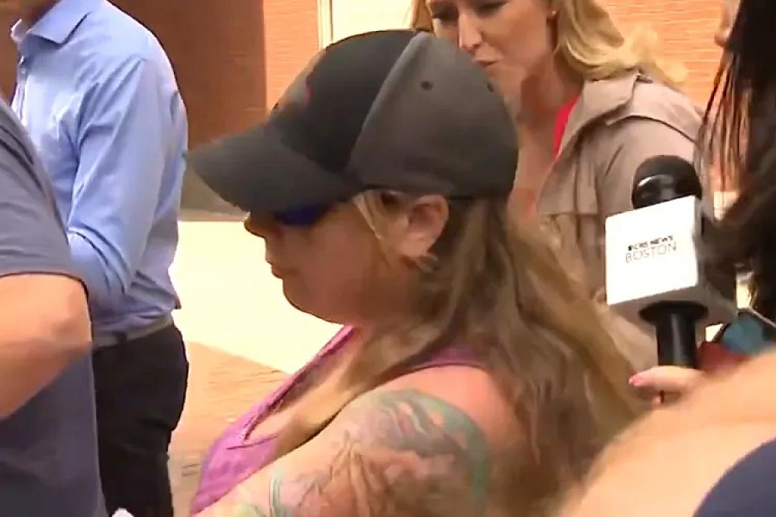 Rəssamdan etiraf - insanların bədən hissələrini 