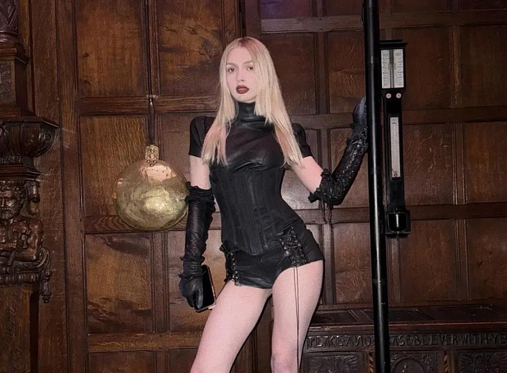 Məşhur müğənni kişilərə görə