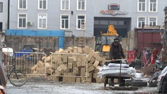 Bakıda daha bir bazar sökülür - 