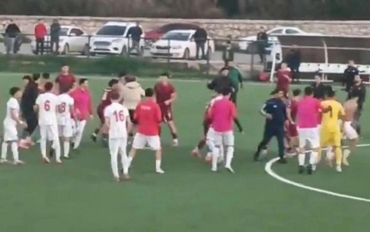 Komandaya hücum etdilər - 4 yaralı -