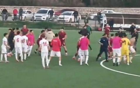 Komandaya hücum etdilər - 4 yaralı -