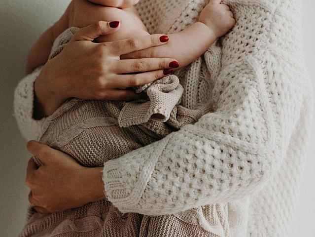 33 yaşlı qadın 18 yaşında oğlanla... - 