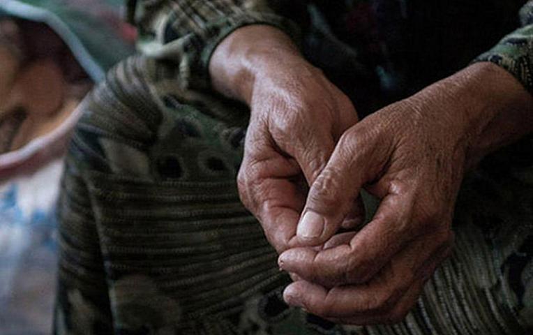 Təzyiqdən öldüyü deyilən qadın qətlə yetirilibmiş - 