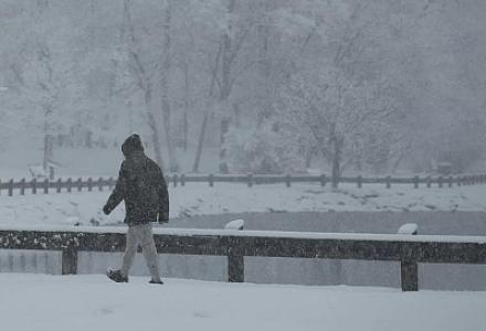 Qazaxıstanda üç nəfər donaraq ölüb