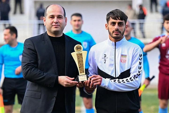 "Şəmkir"in futbolçusu 