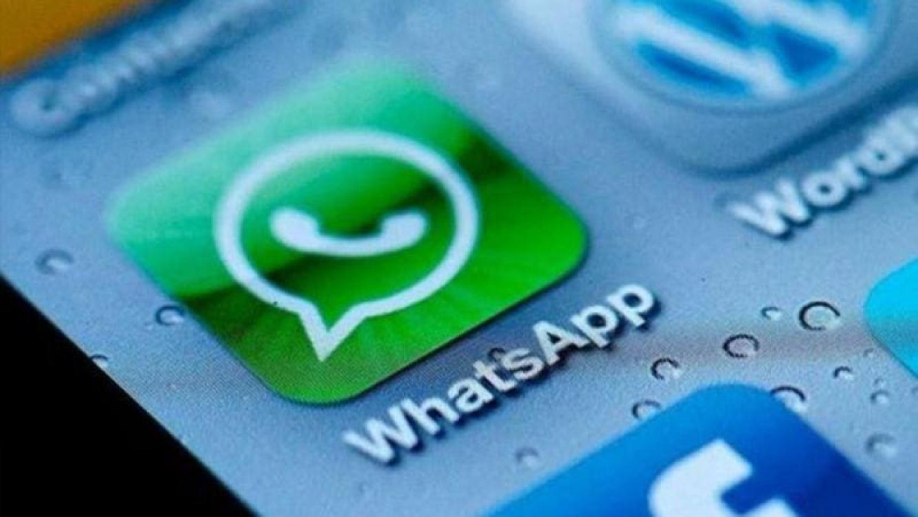 Müəllim şagirdlərin "WhatsApp" qrupuna şok görüntülər göndərdi