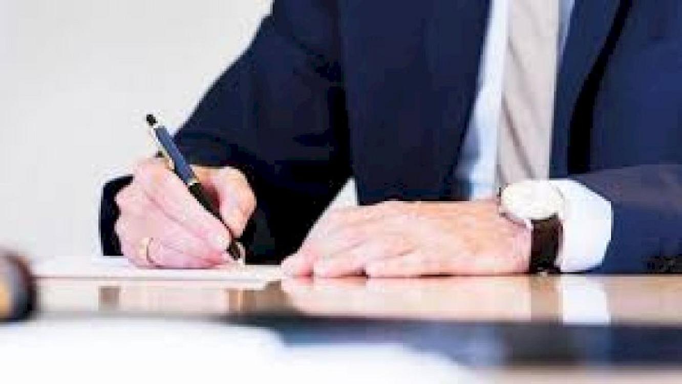 Azərbaycanda 3 dövlət qurumu 