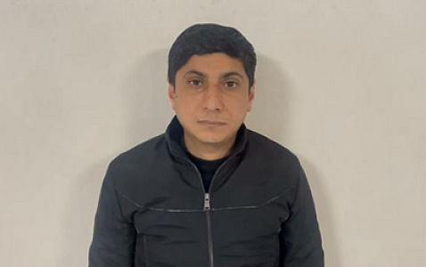 Dövlət qurumlarında olan işlərin həllini vəd edirdi - 