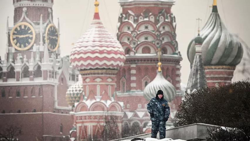 Rusiya Qazaxıstanı niyə hədələyir?