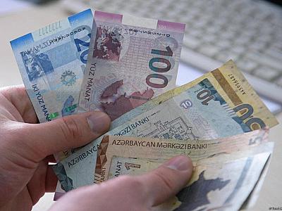 Onlara bayrama görə 1000 manat 