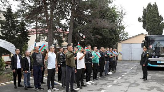 Hərbi xidmətə yararsız şəxslərin NƏZƏRİNƏ