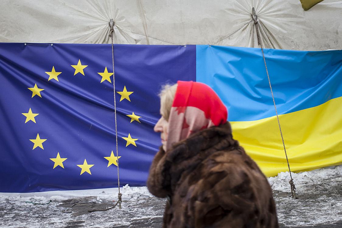 Credit to Ukraine, comfort to Russia - A tenth of Europe's 90 billion aid