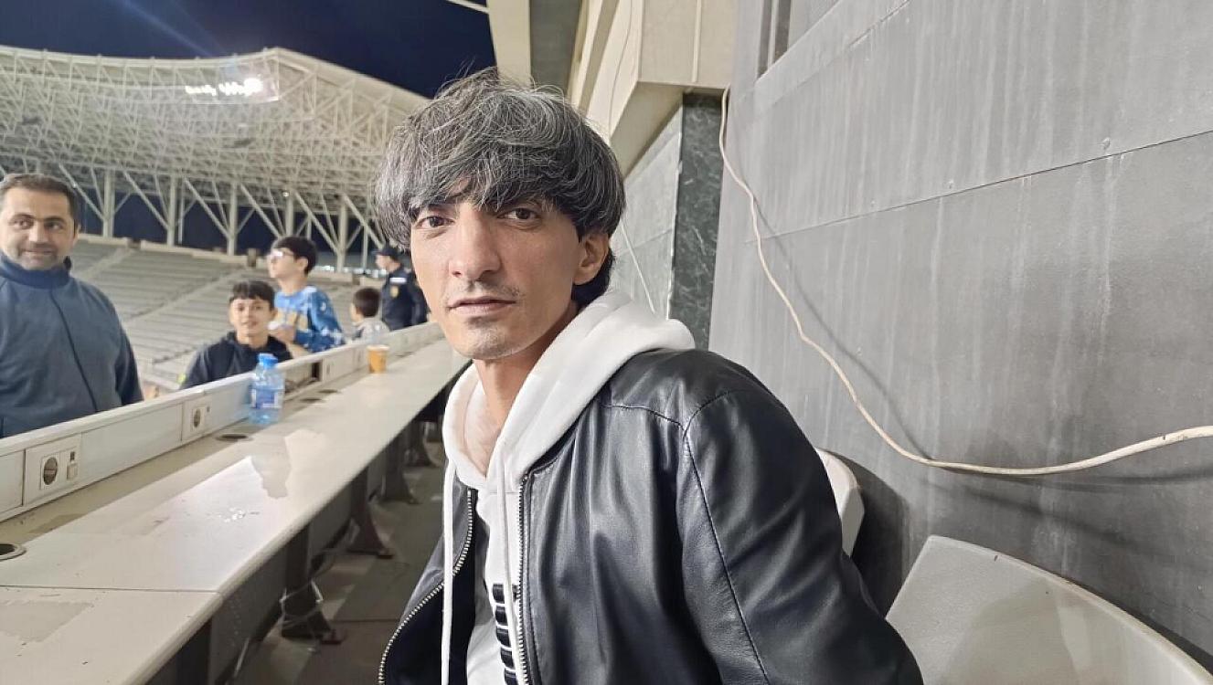 "Sırf o müğənniyə mahnımı 100 minə satardım"